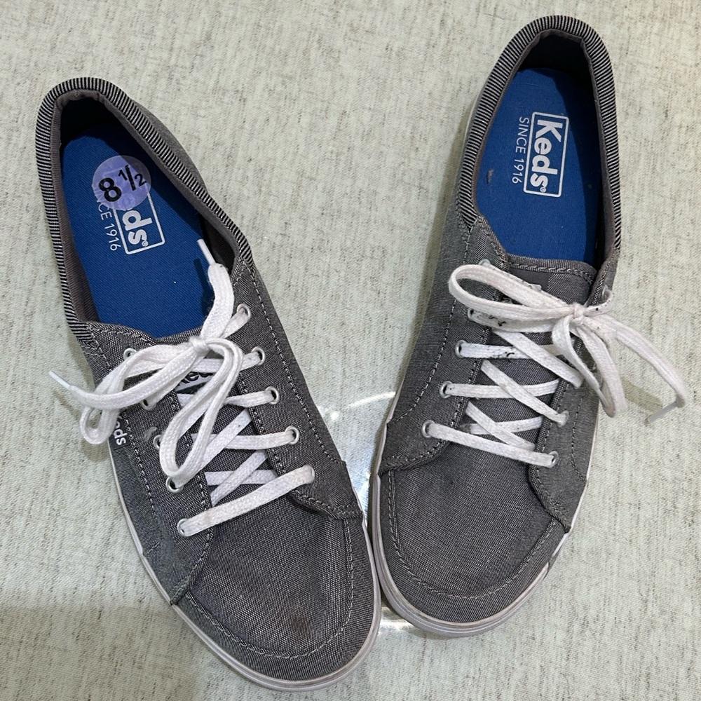 Women’s KEDS blue white striped size 8.5